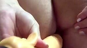 Prostitute with Big Ass Masturbates Pussy in Exciting Show!