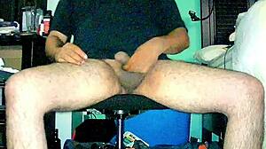 Ezsosa Flashes Her Plump Body As A Solo Exhibitionist