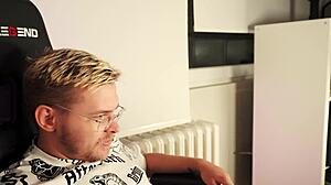 GAMING ISN'T AS EXCITING AS GIVING A HEAD!!