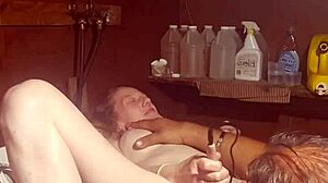 Amateur Eats Swollen Pussy While Fucking On Washing Machine With Juicy Handjob