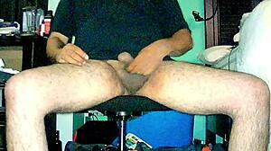 Ezsosa Flashes Her Plump Body As A Solo Exhibitionist