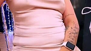 casual wife exposes ass and pussy at friend's wedding