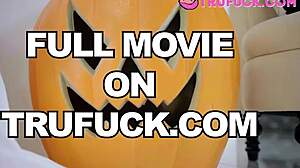 Costume tricks! Lana and Molly bang stepbrother!