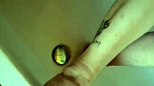 Mature Amateurs Wash Dirty Feet in Bathtub Fetish.