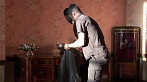 harmony hex shows a newbie how to handle wild creampies.