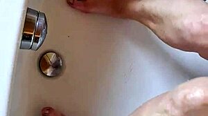 Mature Amateurs Wash Dirty Feet in Bathtub Fetish.
