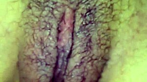 Vagabunda paints clit and masturbates close up