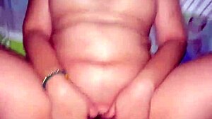 Special episode in family relationship series with girlfriend