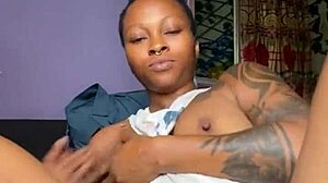 Mature couple in missionary with big ass