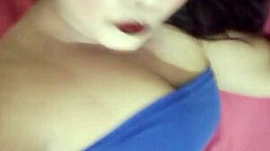 scorpiotinna shows her stockings and feet.