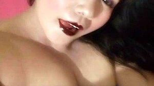 scorpiotinna shows her stockings and feet.