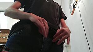 hey, i started jerking at work but had to hit the bathroom... too risky!