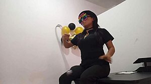 Im bored in the office and i put in a but plug to get arous at work im a slut in my office