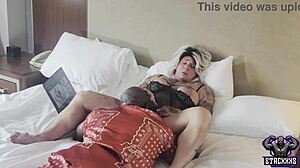 Brooke Diesel muff dives on blonde cougar's tight pussy.