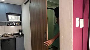 vizinha safada came over just to bang in my apartment, damn!