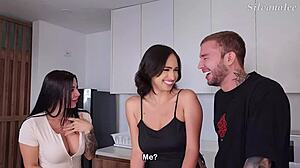 Stepmom Silvana Lee Teaches Sex to Stepdaughter's Boyfriend Kem Indians & Brian Evansx - Curious?
