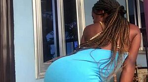 Crazybitch Twerking Seductively On The Balcony