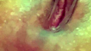 rabo rosa de novinha piscando na tela