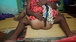 Indian Aunty Sizzles with Boyfriend in Hot Bathroom