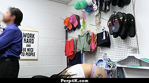 Dognapper teen RIDES guard for FREEDOM