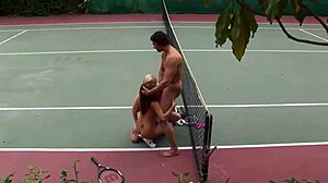blonde gets facial after blowjob on tennis court