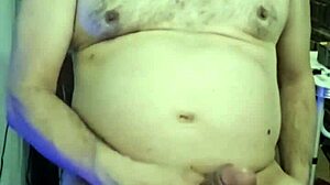 Ezsosa's Update 34 Showcases Uncensored Exhibitionist Flashing in Bedroom