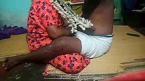 Indian Aunty Sizzles with Boyfriend in Hot Bathroom