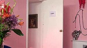 Hardcore vampire lesbian cougar milf babe licks wet pussy