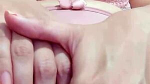 Mulher Ama Postar Cada Esfregadinha Na Buceta Que Ela D�