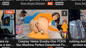 Sexy Brazilian babe plays hot red light green light tease with huge ass