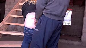 Foreman and new employee discuss a case at the construction site