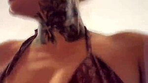 Sitting on Cock During Gym Workout Feels Amazing