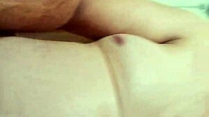 Watch this exhibitionist flashing to orgasm in close up