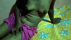 Sexy latina amateur poses in doggy style