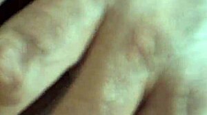 Watch this exhibitionist flashing to orgasm in close up