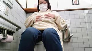 secretly masturbating in the toilet, this married woman gets wild