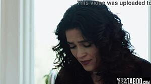 hung it called by big ass latina milf to get her laptop fixed