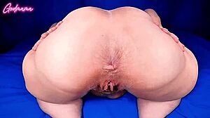 there’s this fat booty mama shaking and spreading, wanting to fart on your dick