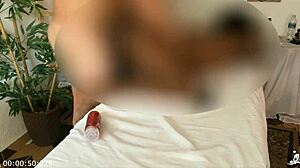 Novinha Casada Fudeu com Massagista em Vídeo Vazado