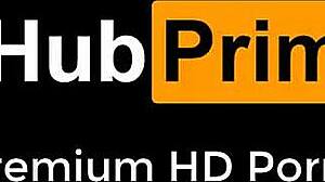 does this small spinner want my huge dick?