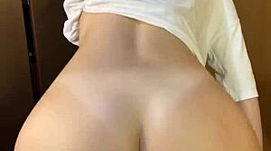 the hottest lap dance from a young experienced dancer