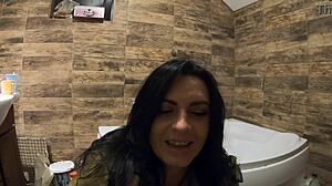 Preview of milfycalla in bathtub with fur coat