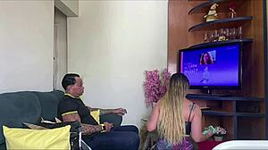 Suzie enjoys homemade bbw cum orgasm with jhony gab in brazilian kitchen