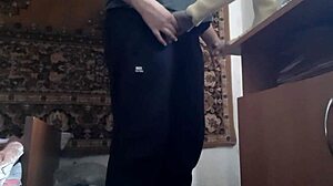 Chinese Sexy Girl Li Zhiyan Enjoys Hard Sex Bent Over