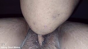 milf desires pussy licking.