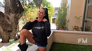 Texas Patti Behind the Scenes Photoshoot and Interview