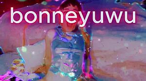 Bonneyuwu shows off twerk moves in Argentina kum video