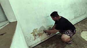 Is This How You Troll Your Girlfriend In The New House?