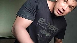 Is This How You Troll Your Girlfriend In The New House?