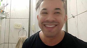 Is This How You Troll Your Girlfriend In The New House?